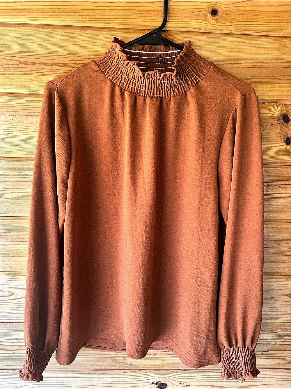 Les Amis T1249-Small Ruched Mock Neck Blouse in Rust Size Small Like New